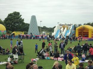  Lawford’s Giant Picnic