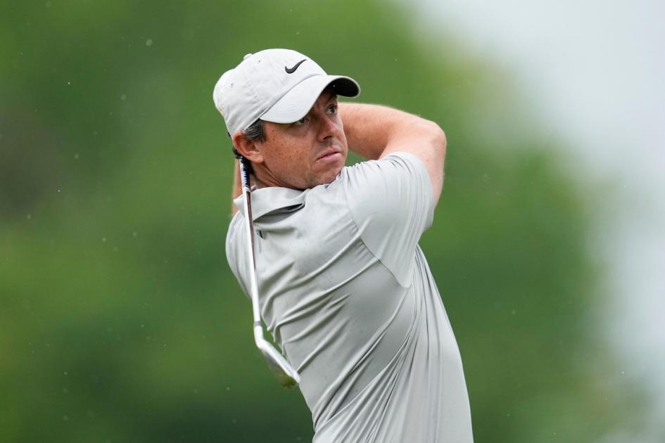 Rory McIlroy scrambles to stay in contention at US PGA Championship