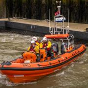 Frontline - Harwich's RNLI crew heads to the incident off Mistley